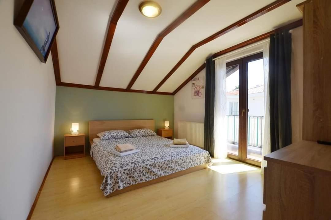 רוביני Tony Apartments מראה חיצוני תמונה