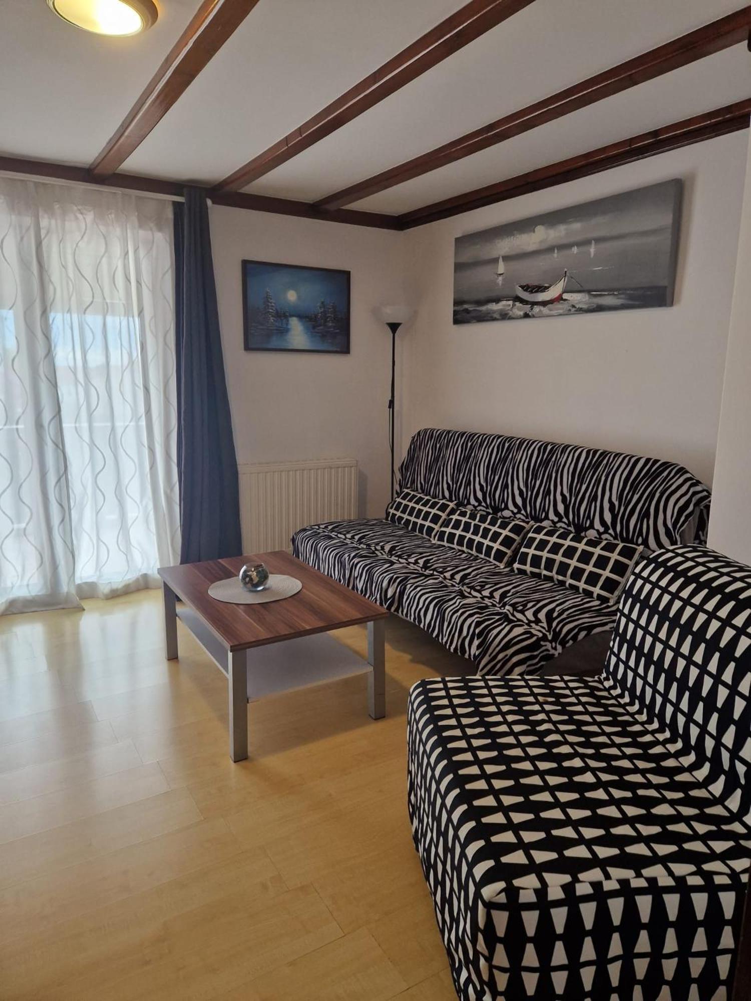 רוביני Tony Apartments מראה חיצוני תמונה